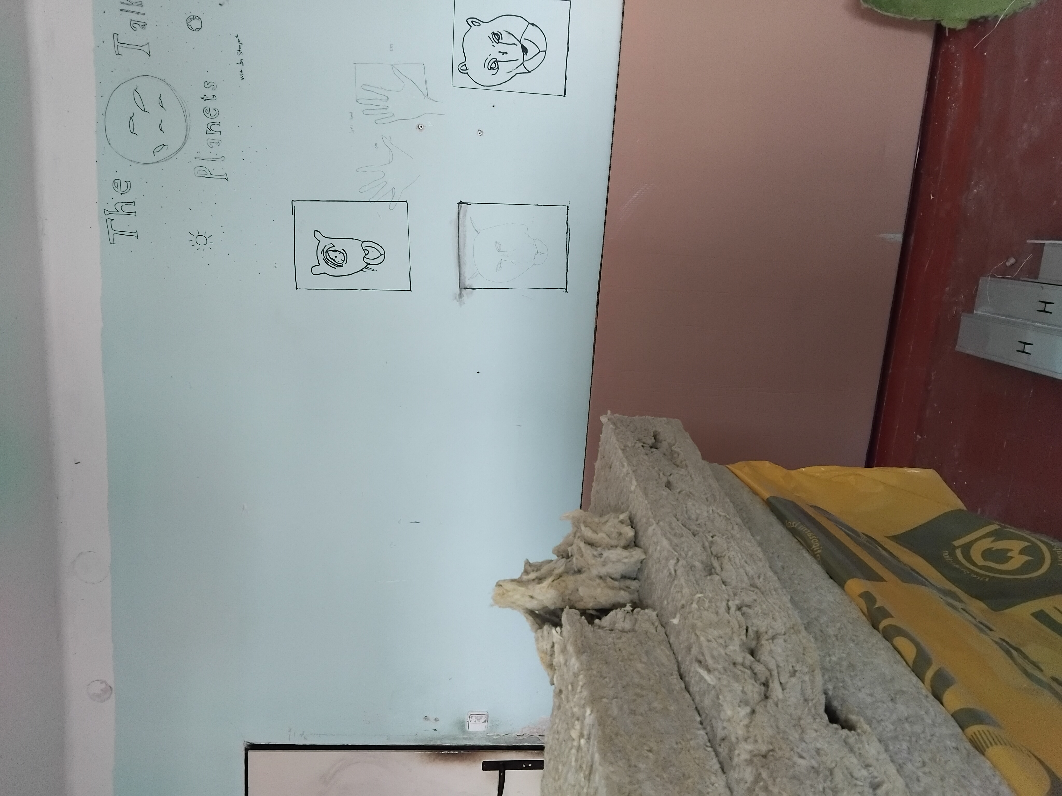 Příčka s posuvnými dveřmi